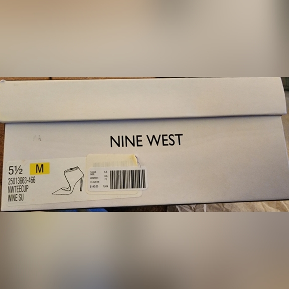 Red Wine 🍷 heels - Picture 6 of 6